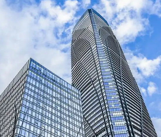 网站建设中的服务器选型与安全防护技术要点解析
